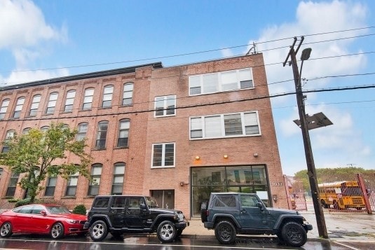 Building Photo - 1017 Jefferson St