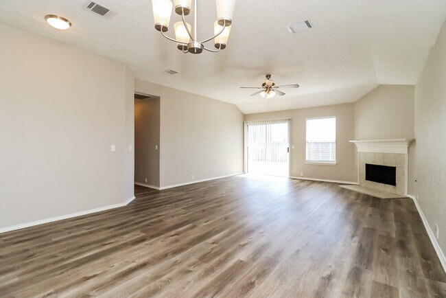Foto del edificio - 1406 Kilkenny Dr