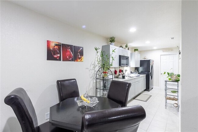 Foto del edificio - 728 Saybrook Cir NW