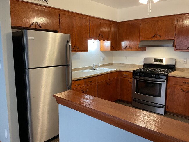 Foto del edificio - 9729 - 9739 W Hampton Ave