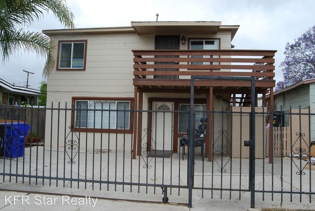 Building Photo - 3786 Hemlock St