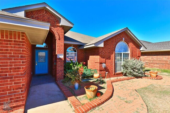 Foto del edificio - 3102 Constitution Ave