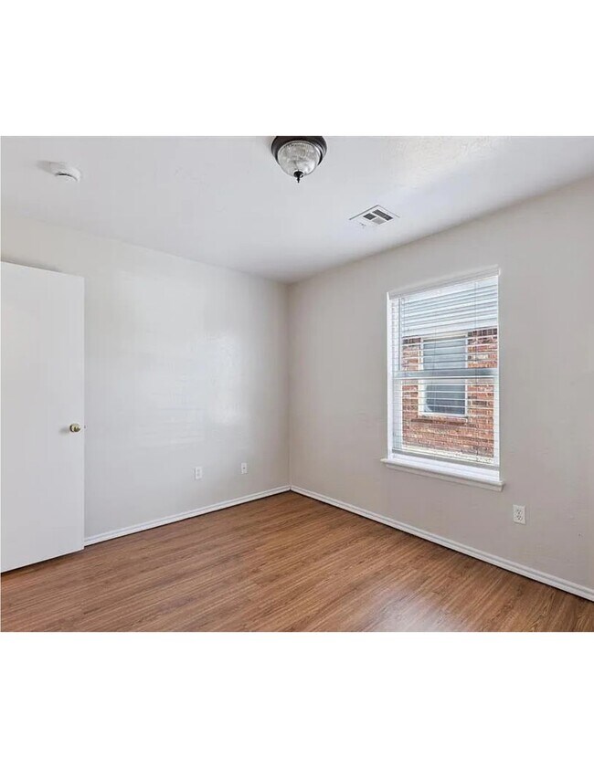 Foto del edificio - 604 Welston Cir