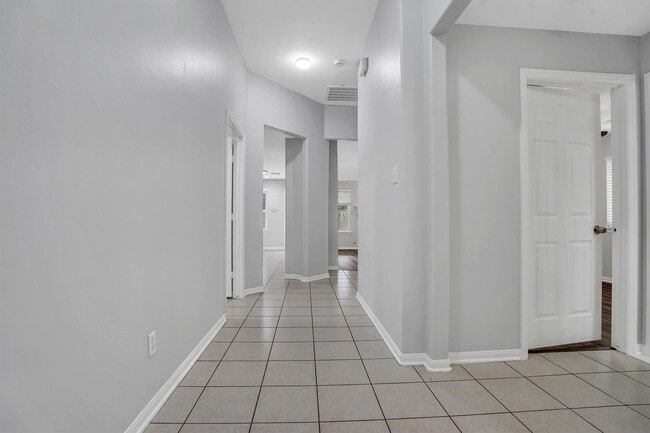 Building Photo - 4607 Shane Creek Ln