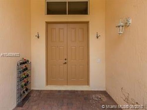 Foto del edificio - 1263 Skylark Dr