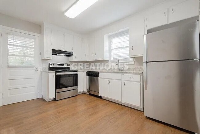 Foto del edificio - 1513 Dunbar Rd