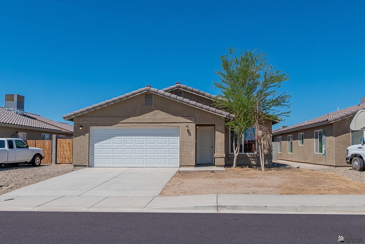 Foto principal - 7912 E 44th Ln