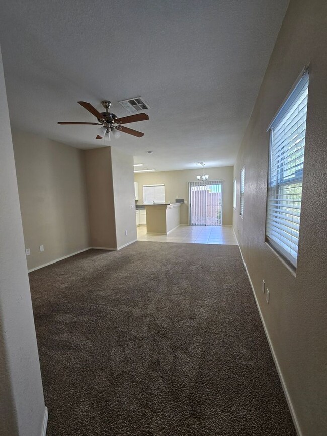 Building Photo - A Gorgeous 2 Bedroom Townhome in SW. Las V...