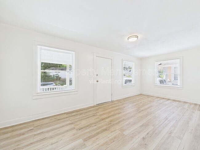 Foto del edificio - 7131 Olive St