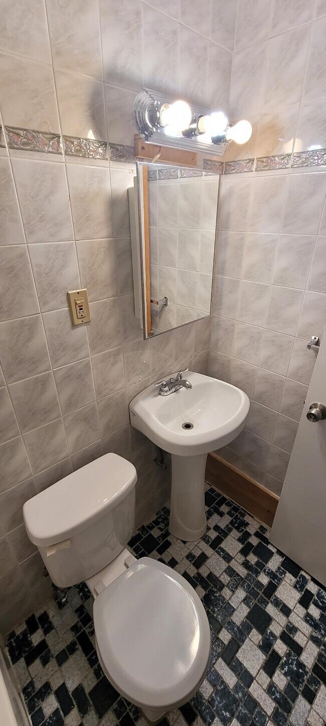 Foto del edificio - 332 49th St