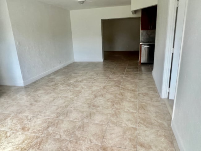 Foto del edificio - 5951 NE 6th Terrace