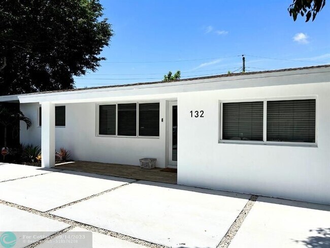 Building Photo - 132 Almar Dr