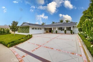 Building Photo - 1242 Somerset Ln
