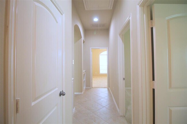 Building Photo - 13604 Evening Wind Dr