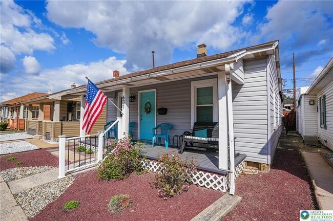 Building Photo - 637 Lehigh Ave