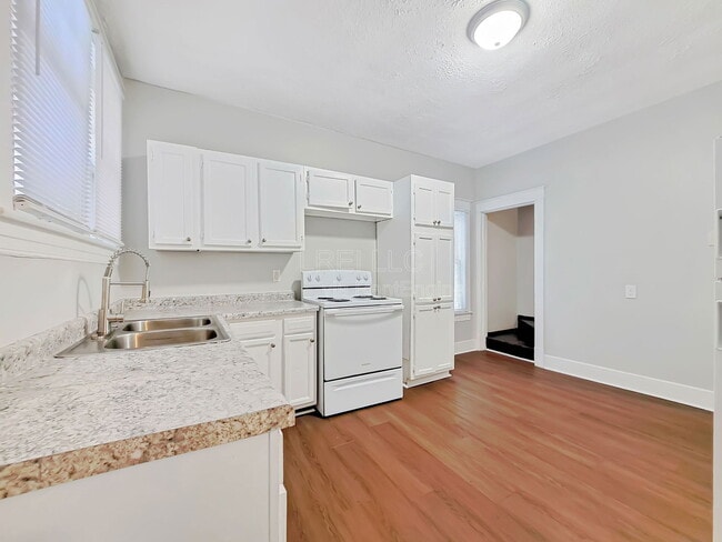 Foto del edificio - 1793 W Lee St