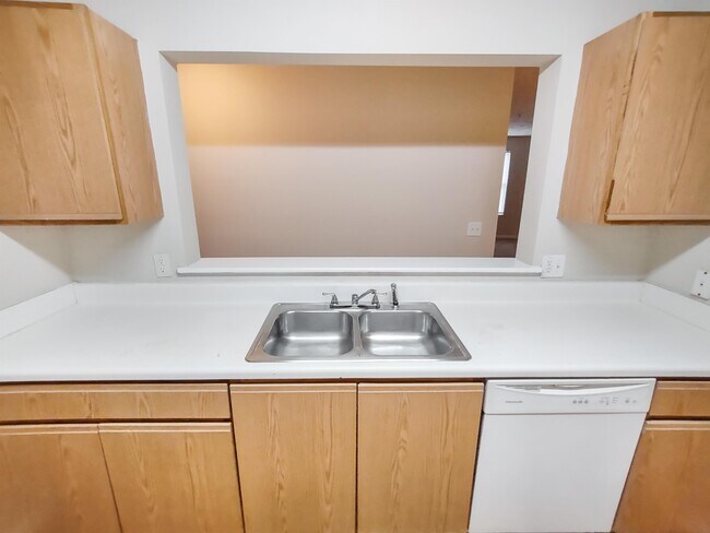 Building Photo - 5102 Fairington Ridge Cir