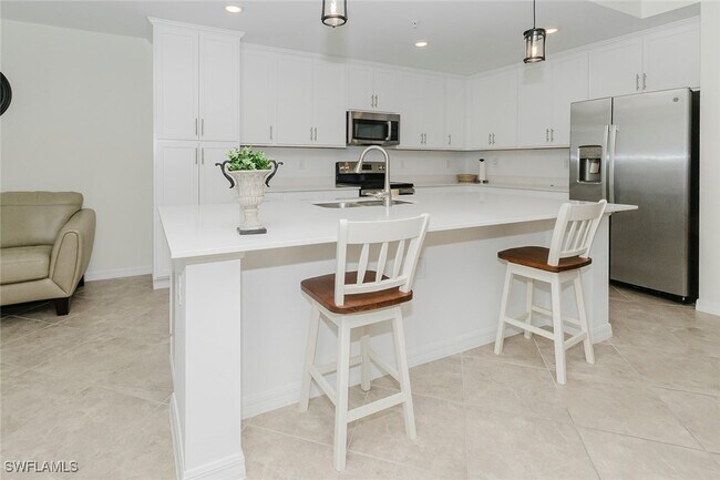 Building Photo - 6034 National Blvd