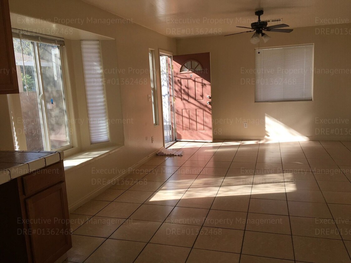 1819 Pacific St Unit B, Bakersfield, CA 93305 Room for Rent in Bakersfield, CA