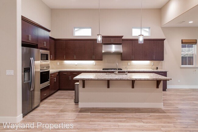 Foto del edificio - 4 br, 2.5 bath House - 468 McKinley Dr