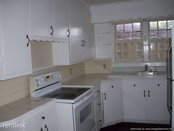 Building Photo - 350 Porter Ave