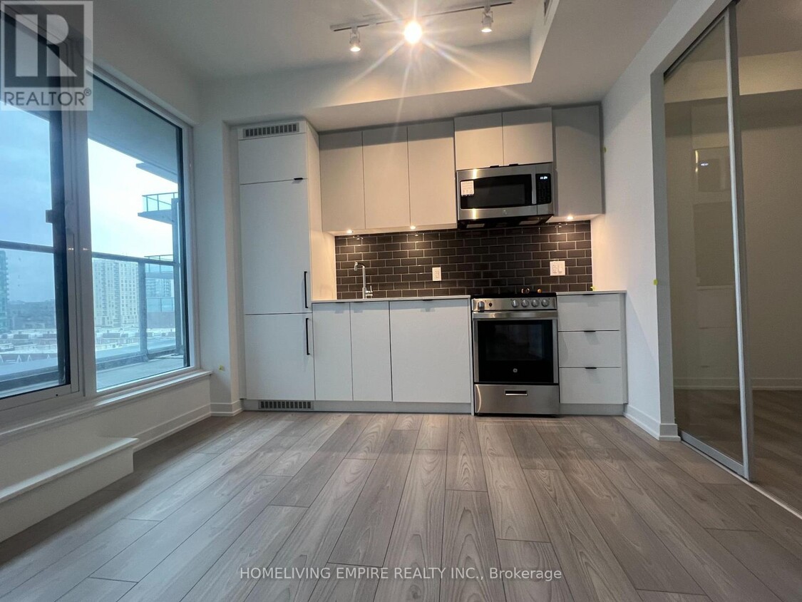 Photo principale - 285-285 Dufferin St