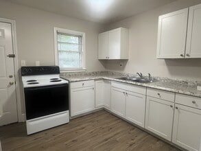 Building Photo - 3828 Winfield Dr