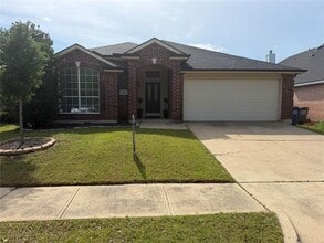 Building Photo - 7123 Lake Hill Trail