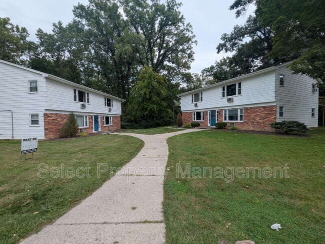 Building Photo - 3705 Sleepy Hollow Ln