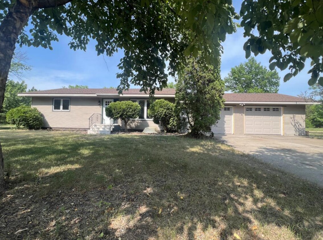 6285 US10, St. Cloud, MN 56304 House Rental in St. Cloud, MN