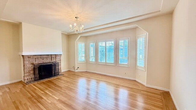 Building Photo - LT42MAIN