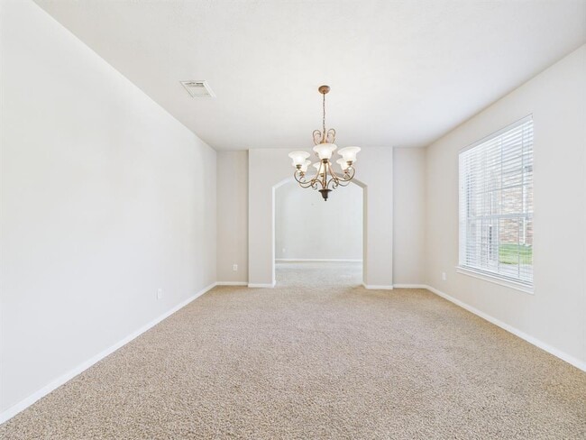 Building Photo - 26306 Shady Walk Ln