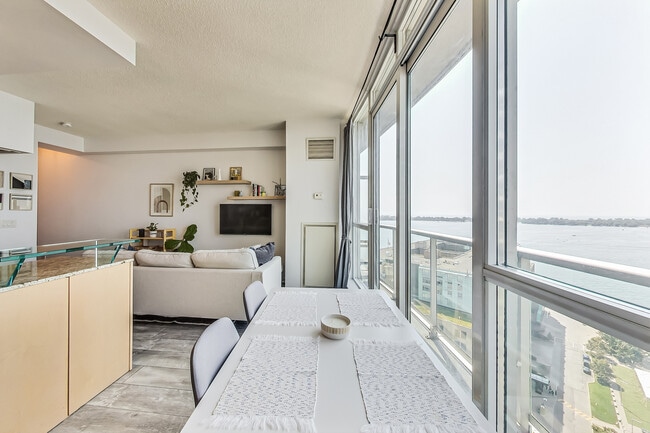 Building Photo - 208 Queens Quay W