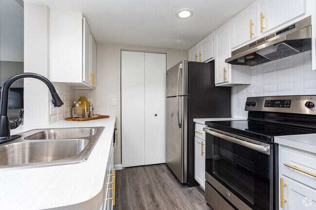 the lennox apartments fort myers fl apartments com