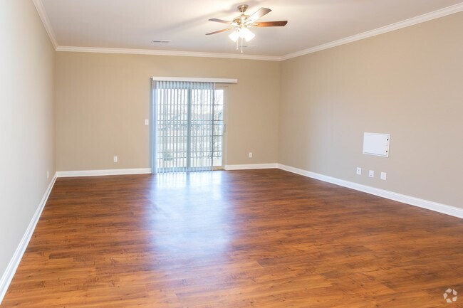 1HAB, 1BA - 850 ft² - Sala de estar - Glenmary Pointe Apartments