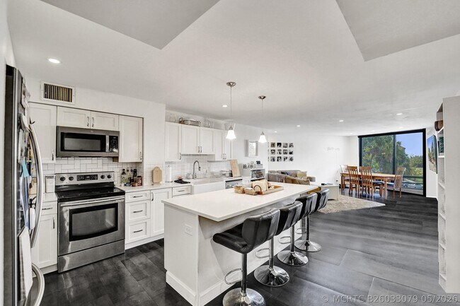 Foto del edificio - 3800 N Hills Dr