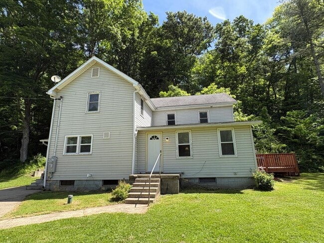Building Photo - 7624 Bremen Rd