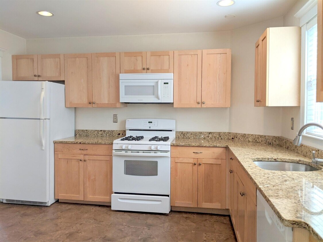 40 Cushing St Unit 1, Medford, MA 02155 Apartments in Medford, MA