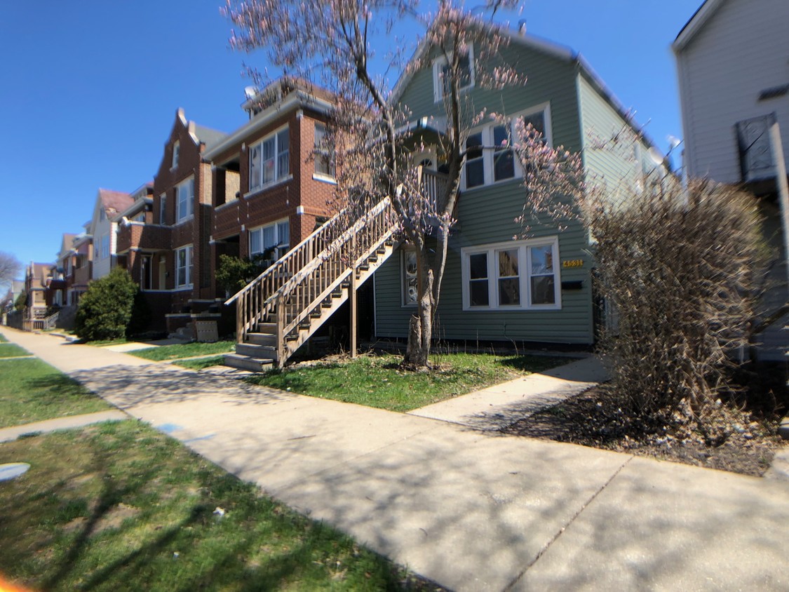 Primary Photo - 4531 S Mozart St