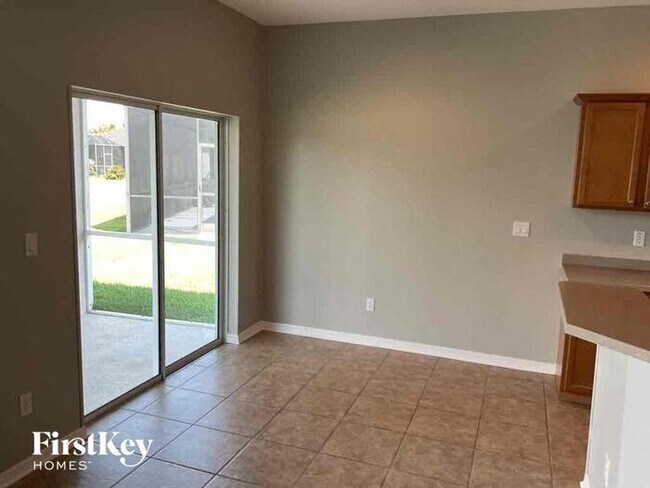 Foto del edificio - 7976 113th Ave Cir E