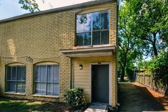 Building Photo - 6200 W Tidwell Rd