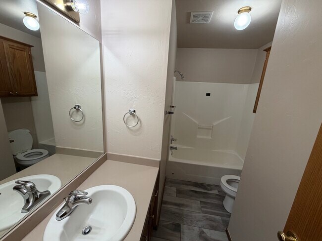 Foto del edificio - 2721 SE 89th Ter