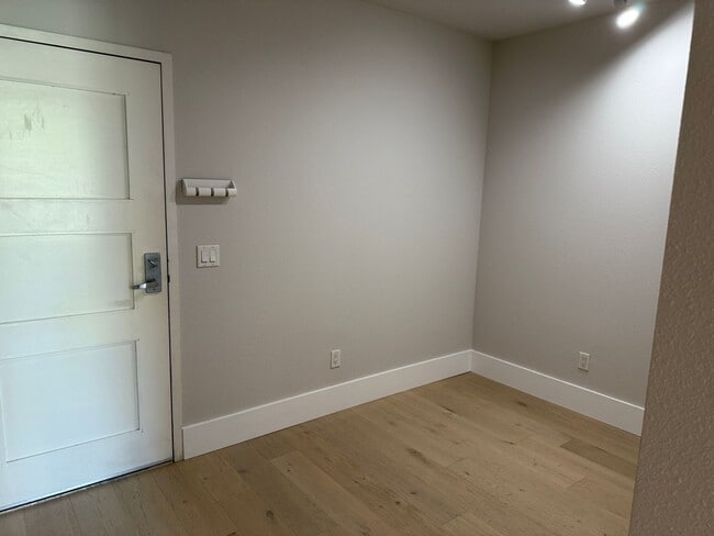 Foto del edificio - Modern San Jose Condo