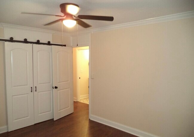 Foto del edificio - 300 N Plymouth Rd NW