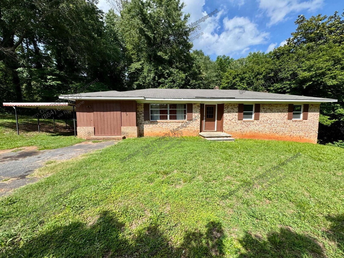 Photo - 1202 Garden Circle