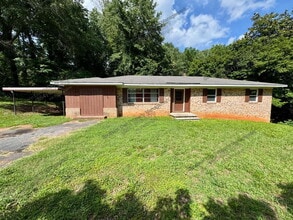 Building Photo - 1202 Garden Cir
