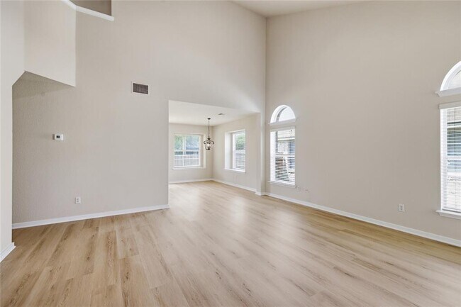Building Photo - 3774 Castle Rock Dr