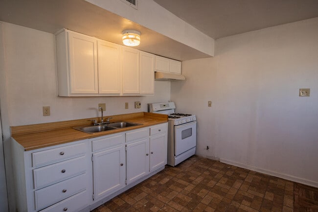 Building Photo - 1508 Nueces Way