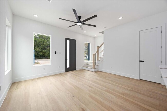 Foto del edificio - 4337 Clover St