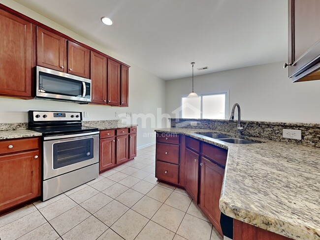 Building Photo - 312 Sanctuary Park Dr